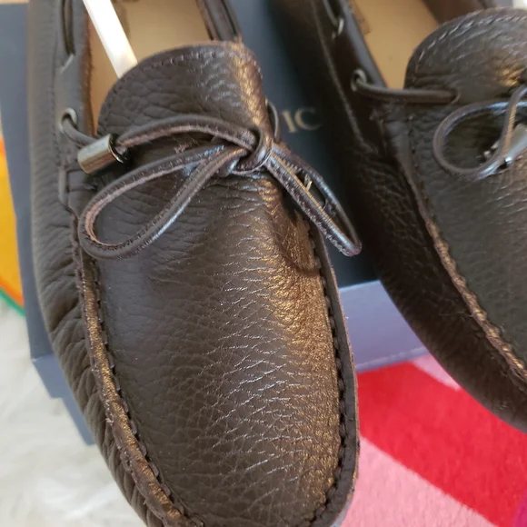 Elegant Women's Brown Leather Moccasins - Picture 6 of 6